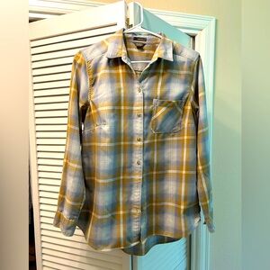 Eddie Bauer women’s flannel size medium.